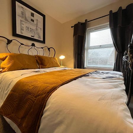 York Centre 2 Bedroom Renovated Flat, 8 Escrick Street المظهر الخارجي الصورة