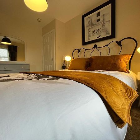 York Centre 2 Bedroom Renovated Flat, 8 Escrick Street المظهر الخارجي الصورة